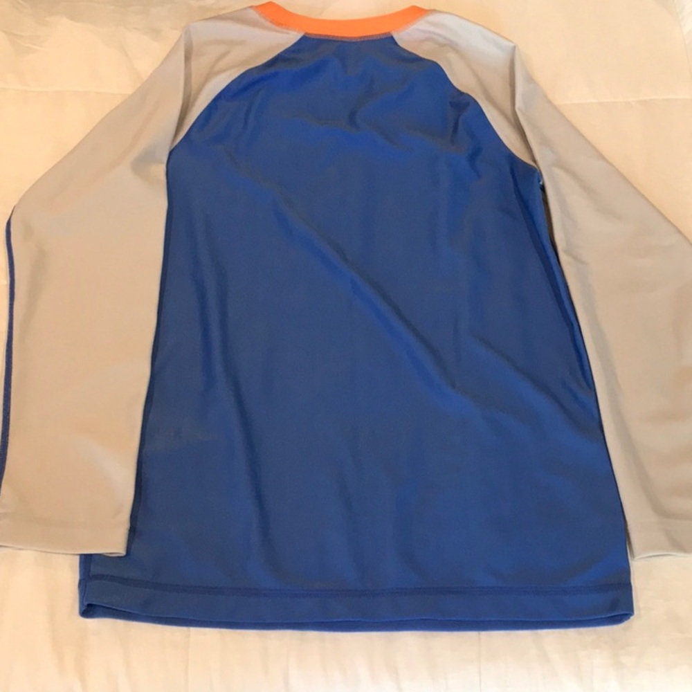 Tea Rash Gaurd - Picture 3 of 7